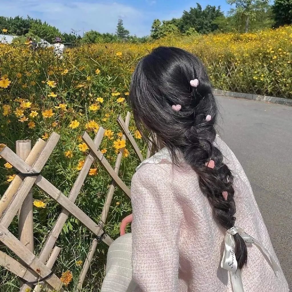滑板女孩